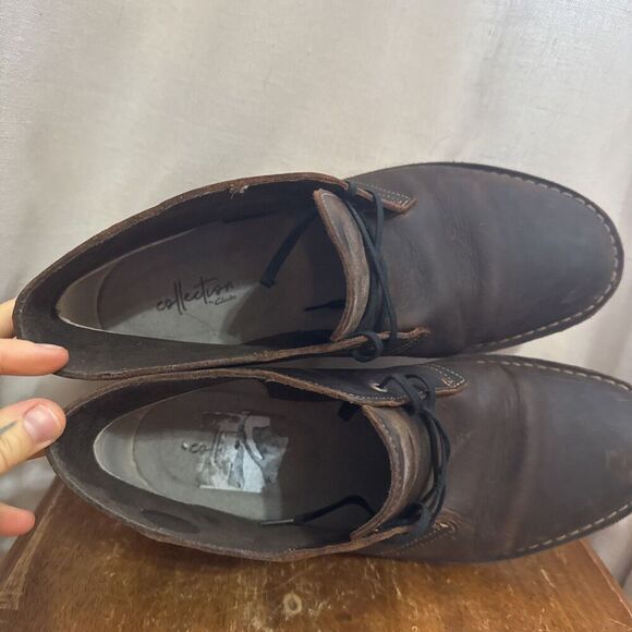 UNWORN Clarks Chukka Boots Mens 9.5 Brown Tussock Lace Up Casual Comfort Leather - Picture 7 of 14
